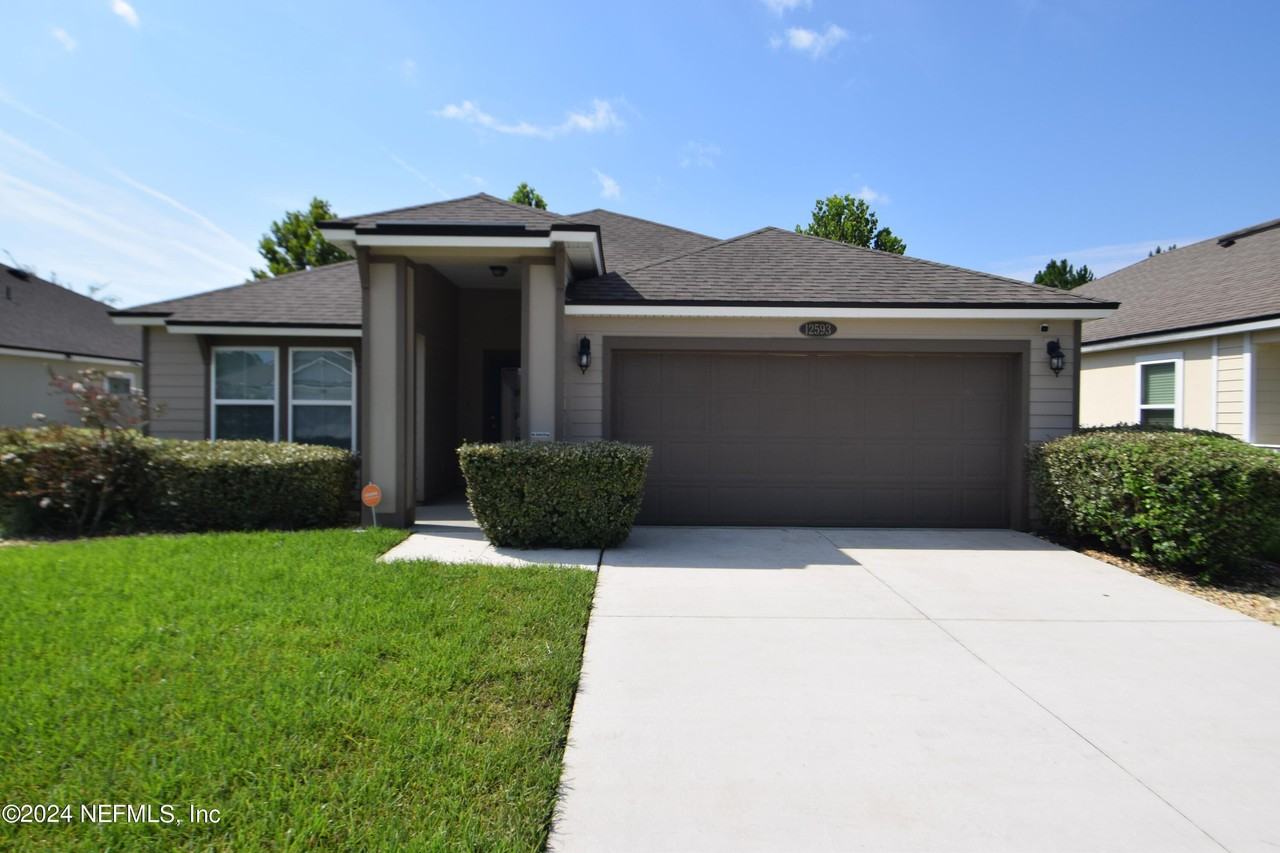12593 Itani Way - Photo 3 of 23