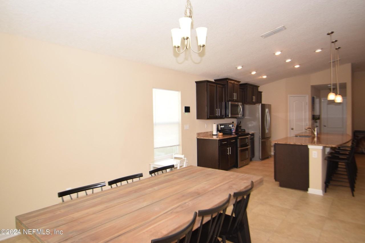 12593 Itani Way - Photo 4 of 23