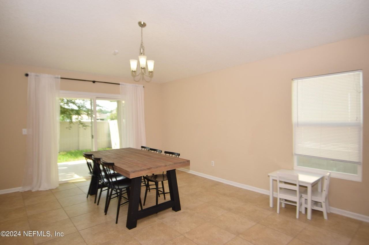 12593 Itani Way - Photo 6 of 23