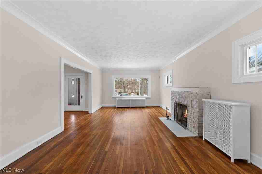 867 East Blvd - Photo 7 of 43