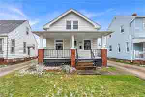 featured image of 3203 Ingleside Dr