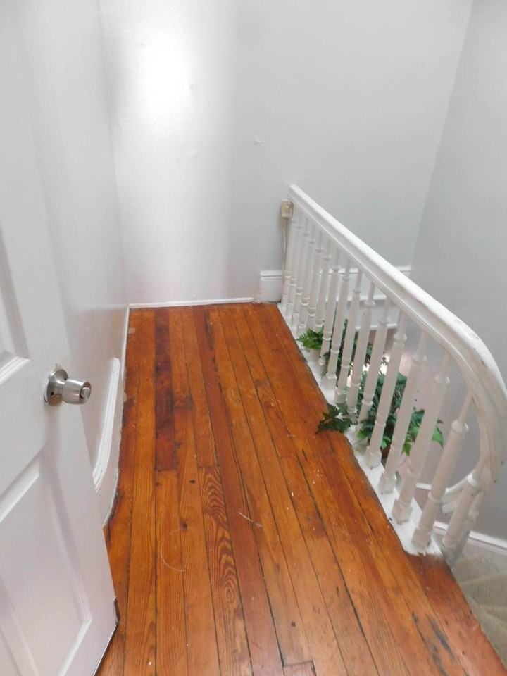 330 New York Ave - Photo 2 of 9