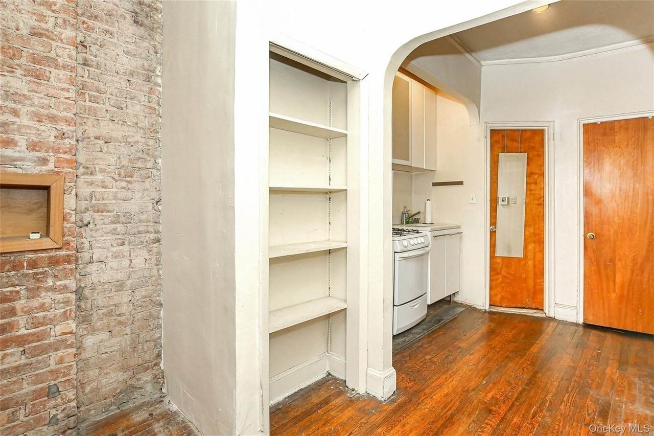 363 3rd Ave #4C - Photo 2 of 6