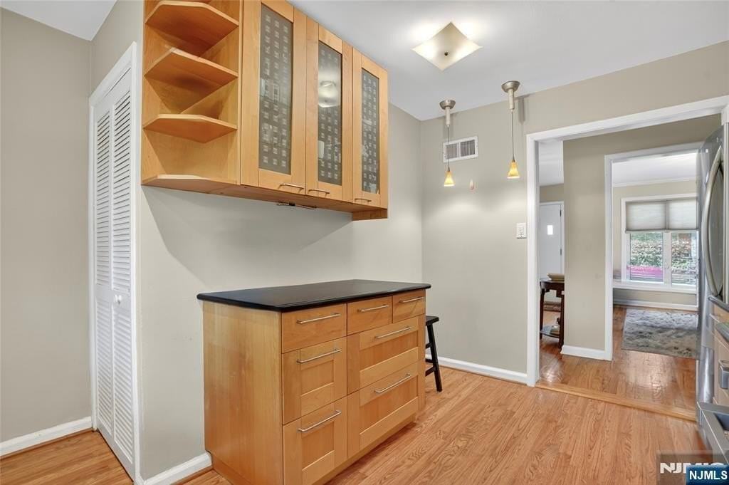 16 Greentree Ter - Photo 5 of 20