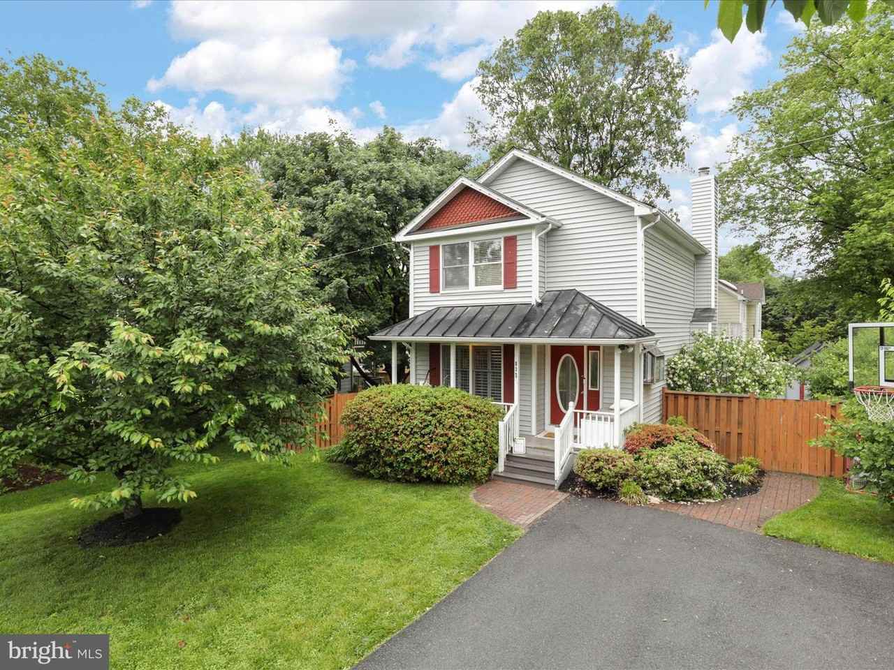 8324 2nd Ave #1 - Photo 4 of 46