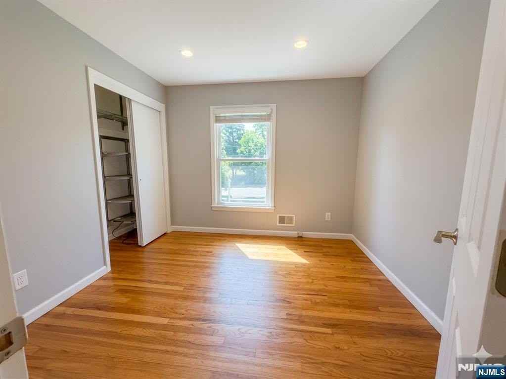 11 N Middletown Rd - Photo 6 of 11