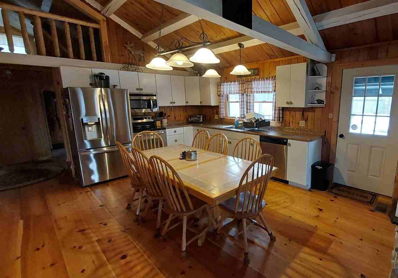 176 Harrington Rd - Photo 6 of 12