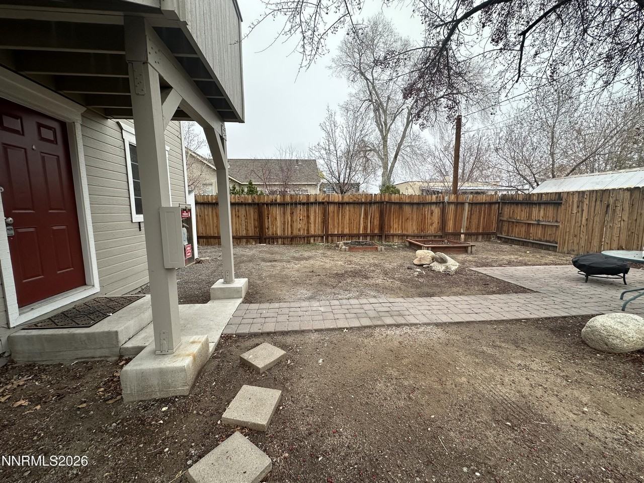 524 Cheney St Apt A - Photo 3 of 16