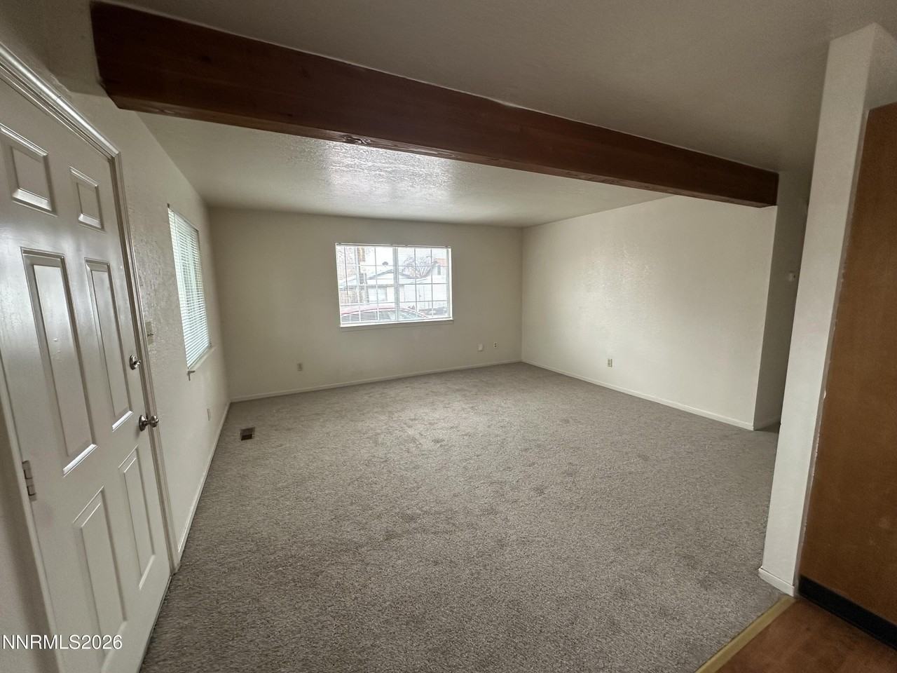 524 Cheney St Apt A - Photo 4 of 16