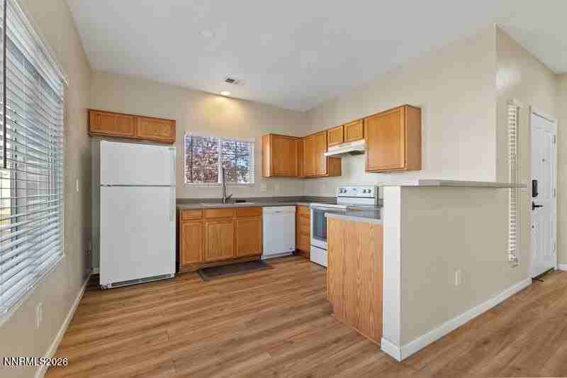 9435 Stoney Creek Way - Photo 5 of 18