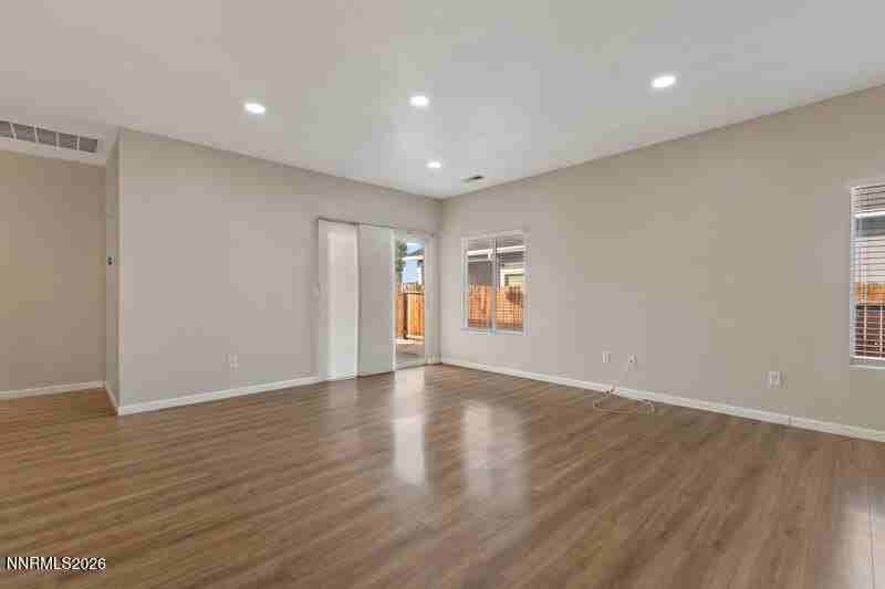 9435 Stoney Creek Way - Photo 7 of 18