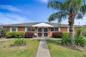 featured image of 4831 Lynhuber Dr