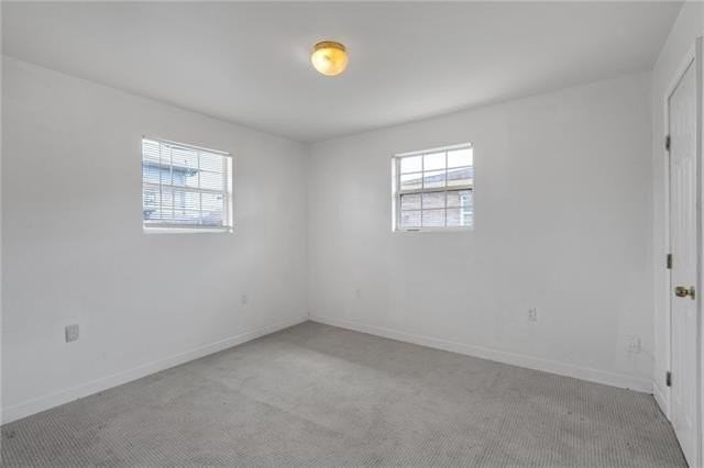 4831 Lynhuber Dr - Photo 5 of 9