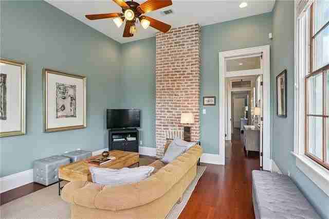 4123 Freret St - Photo 3 of 19