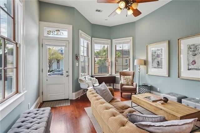 4123 Freret St - Photo 4 of 19