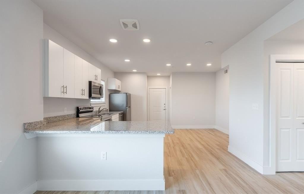 1101 Biloxi Dr - Photo 4 of 4