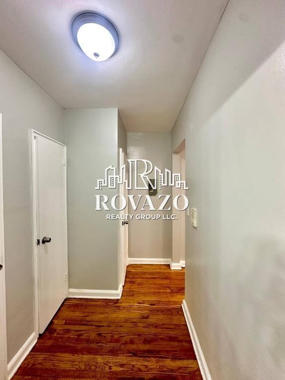 129 Chancellor Ave - Photo 4 of 5