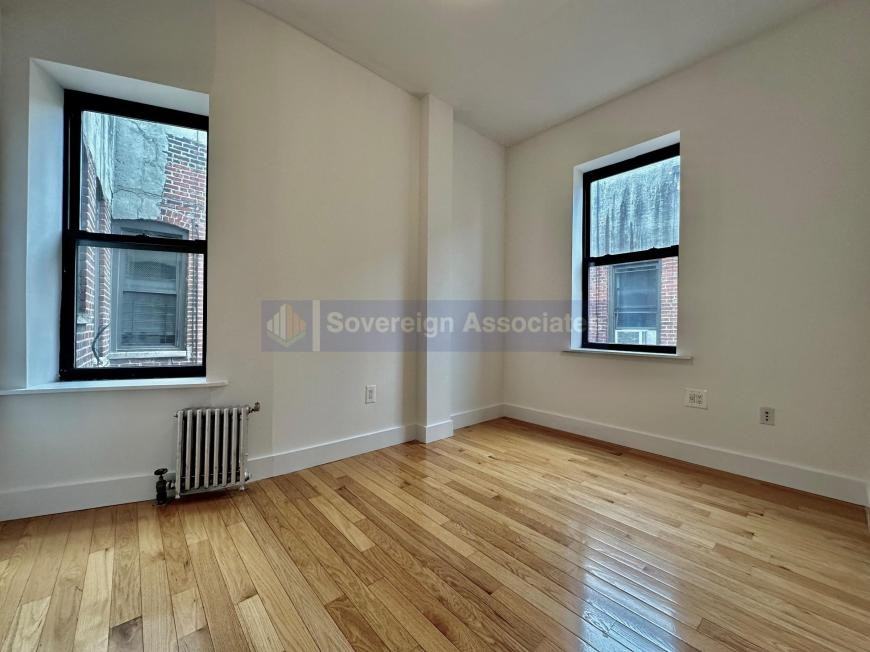 601 W 137th St - Photo 4 of 10