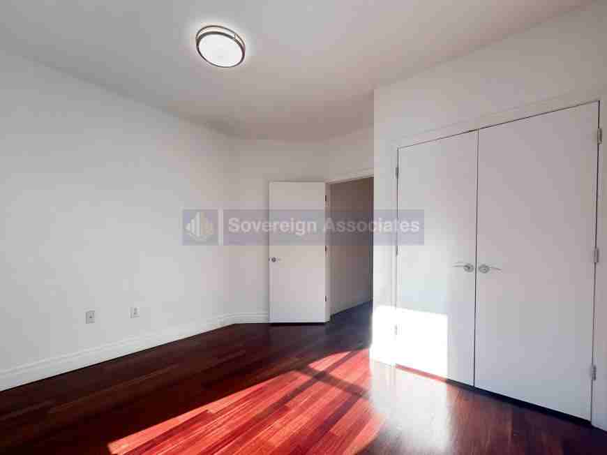 607 W 137th St - Photo 6 of 10