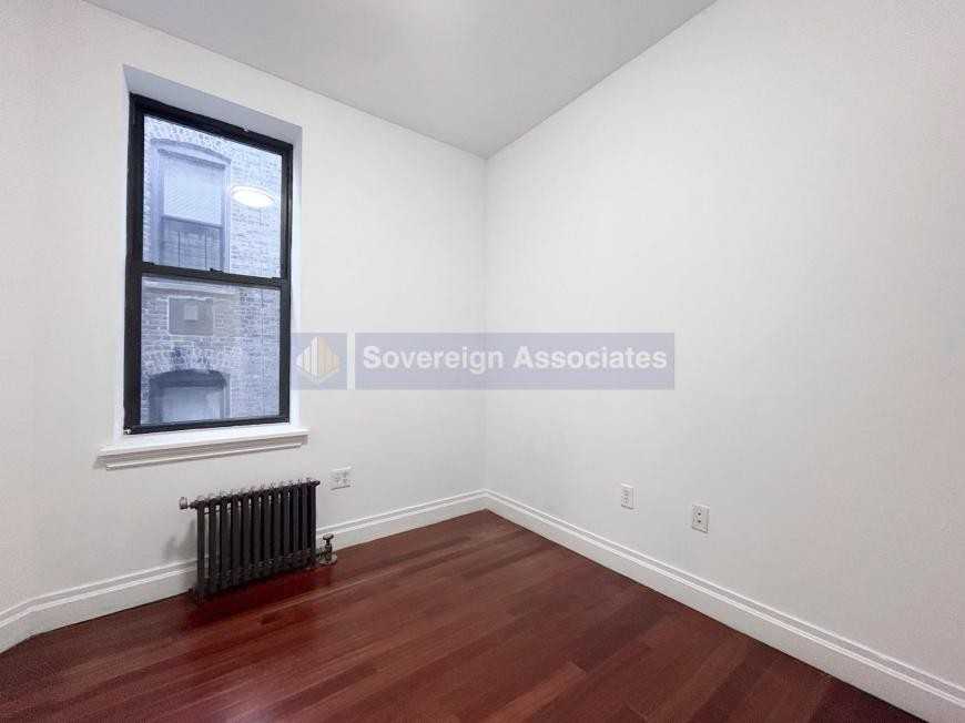 607 W 137th St - Photo 7 of 10