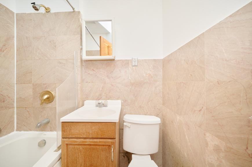 331 W 43rd St - Photo 5 of 9