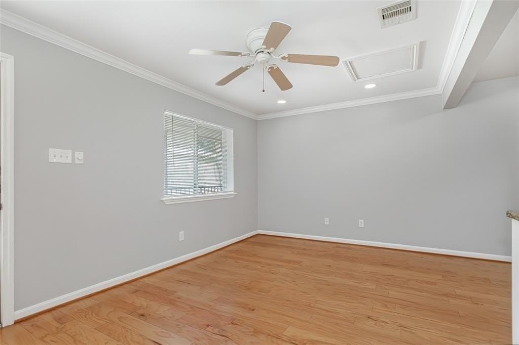 4931 Junius St #8 - Photo 4 of 31