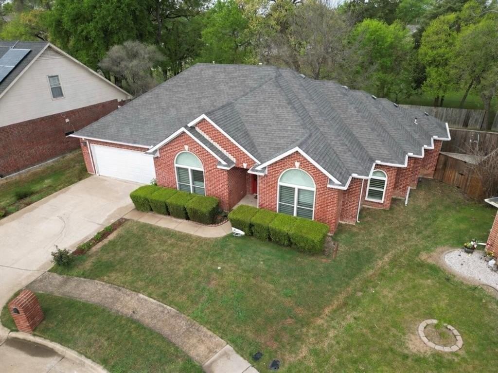 1131 Indy Ct - Photo 2 of 17