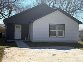 featured image of 206 Landers St