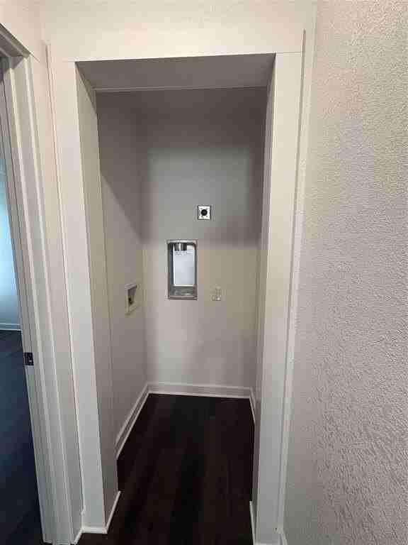 206 Landers St - Photo 3 of 19