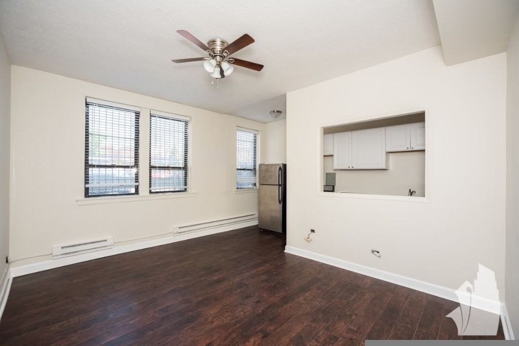 3345 N Marshfield Ave #202 - Photo 4 of 7