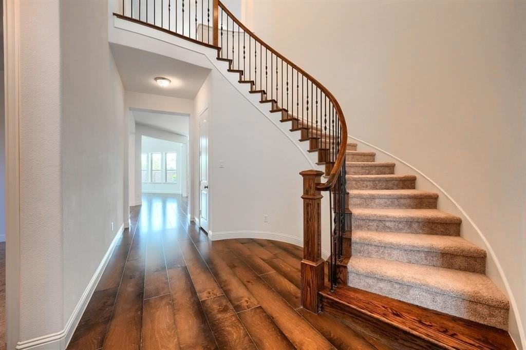 7165 Goose Creek Rd - Photo 4 of 39