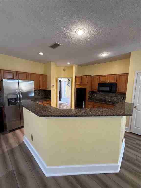 1704 Bent Brook Dr - Photo 5 of 19