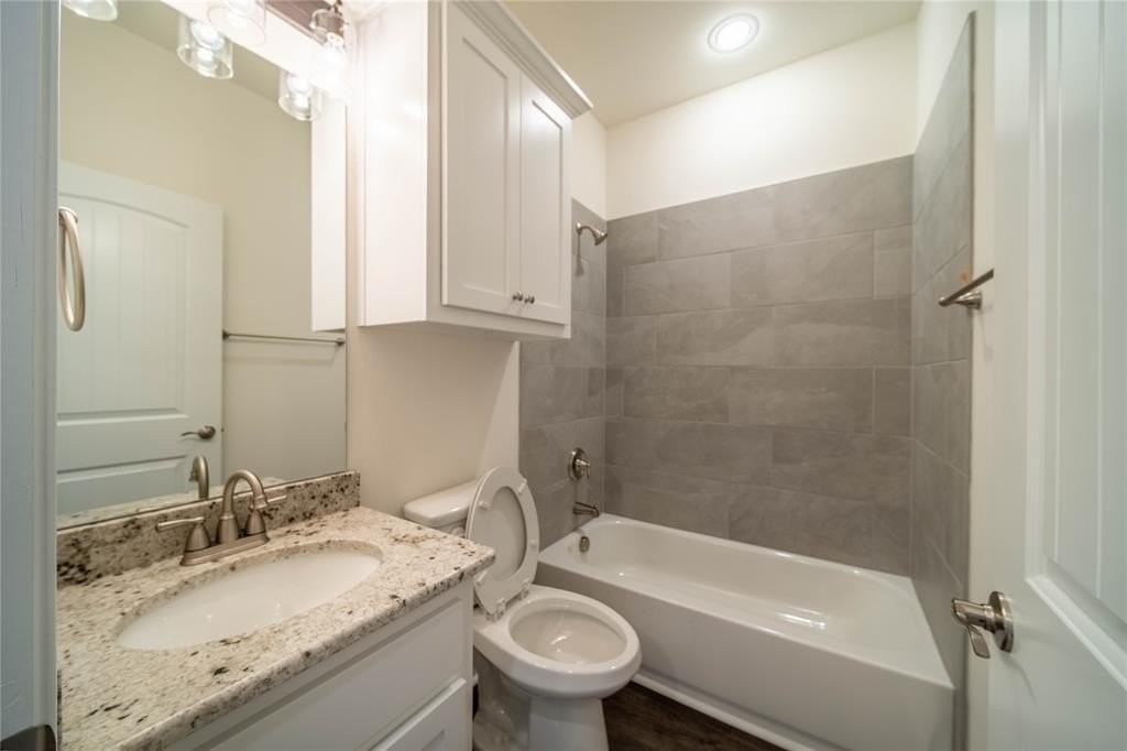 8507 Christie Ln - Photo 3 of 18