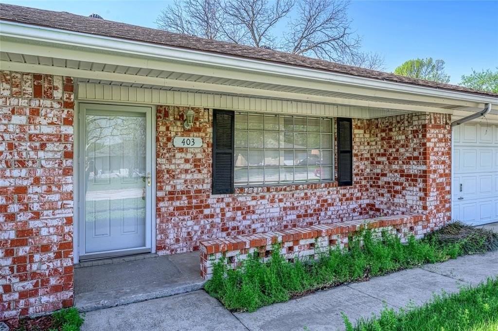 403 Daisy Dr - Photo 4 of 16