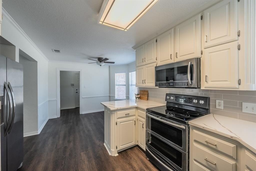 728 W Park Dr - Photo 3 of 31