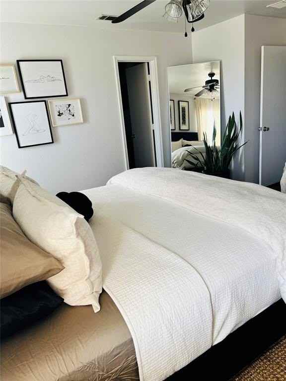 1308 Devine Dr - Photo 4 of 19