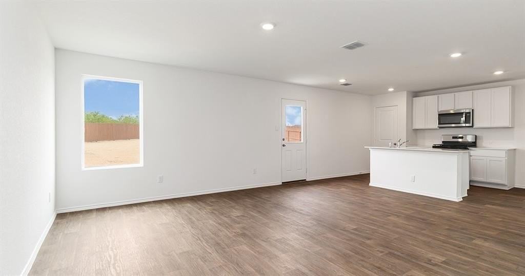 1117 Northfield Drive - Photo 3 of 12