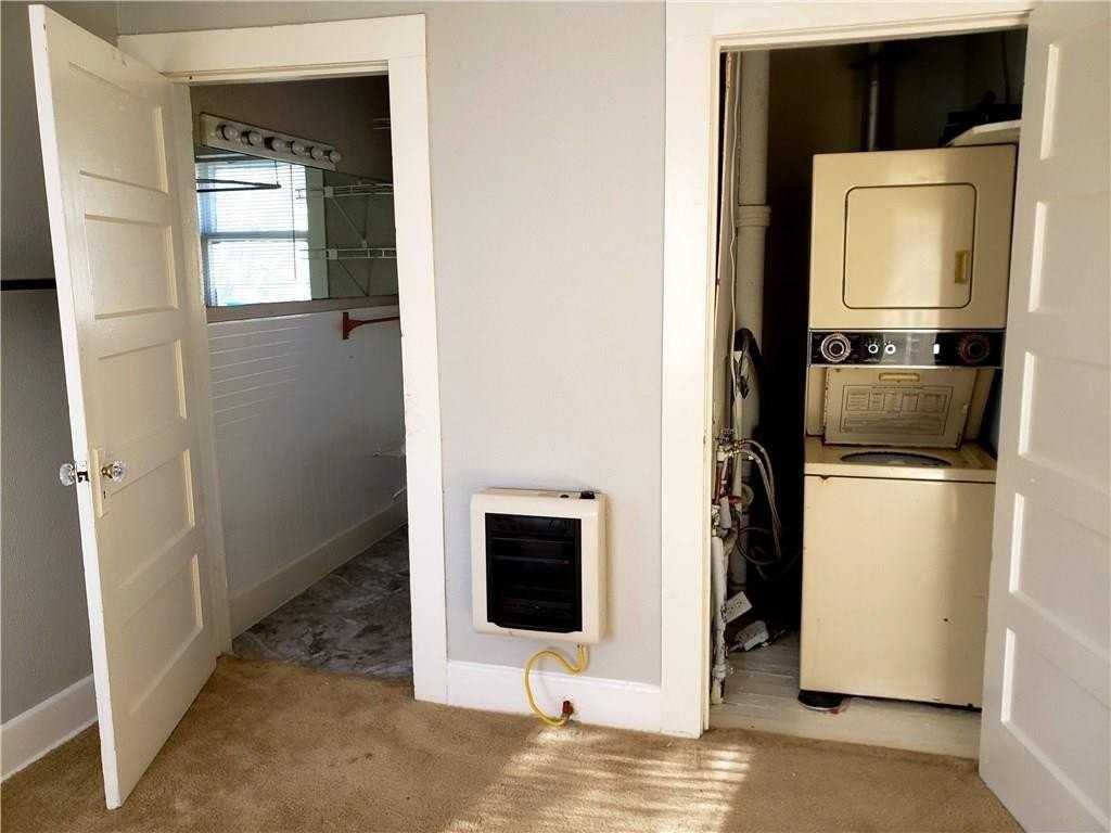 402 N Augusta St - Photo 6 of 11