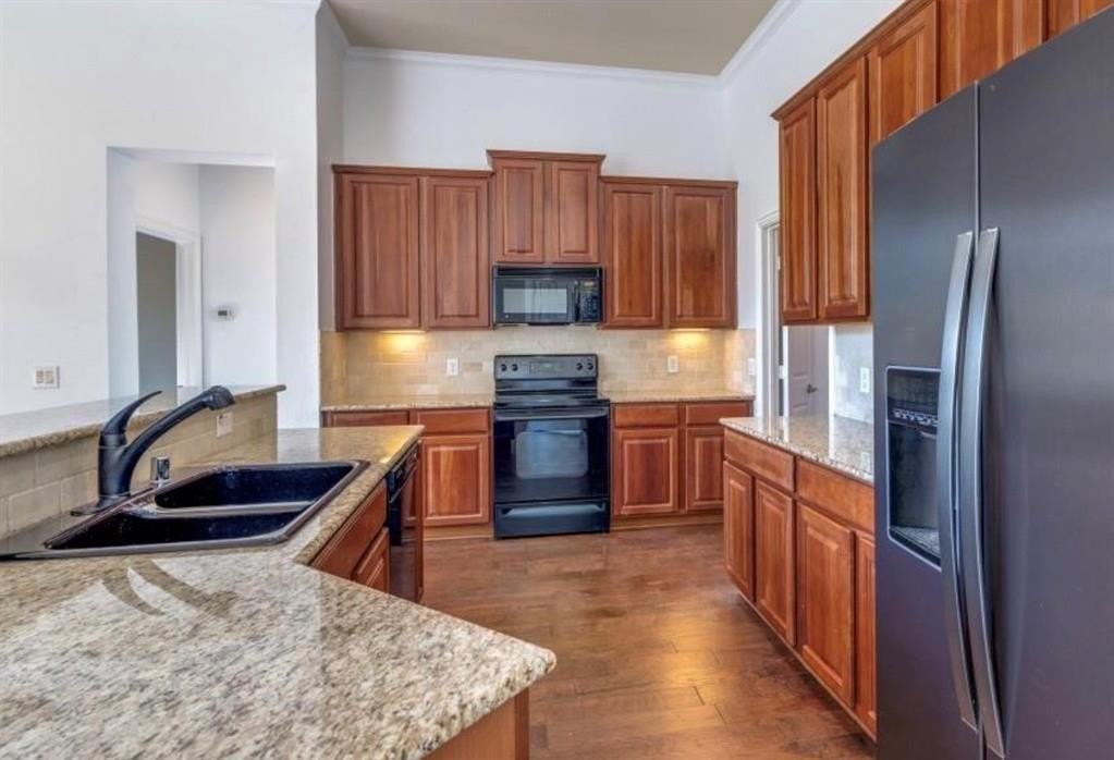 727 Scenic Ranch Cir - Photo 3 of 11