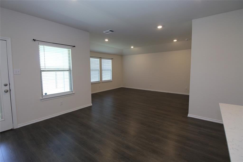 11217 W Pond Drive - Photo 6 of 12