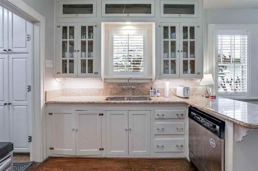 3144 Wabash Ave - Photo 4 of 18