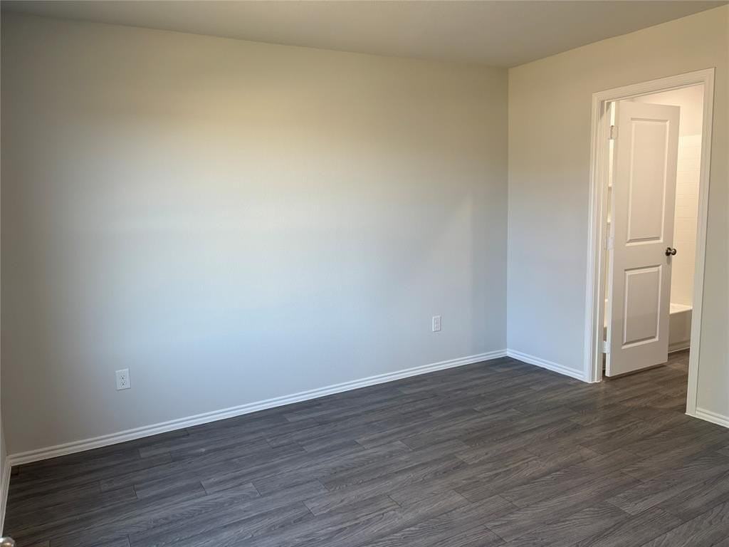 211 Blue Bird Ln - Photo 5 of 16