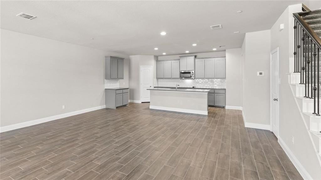 5968 Bursey Rd - Photo 3 of 24