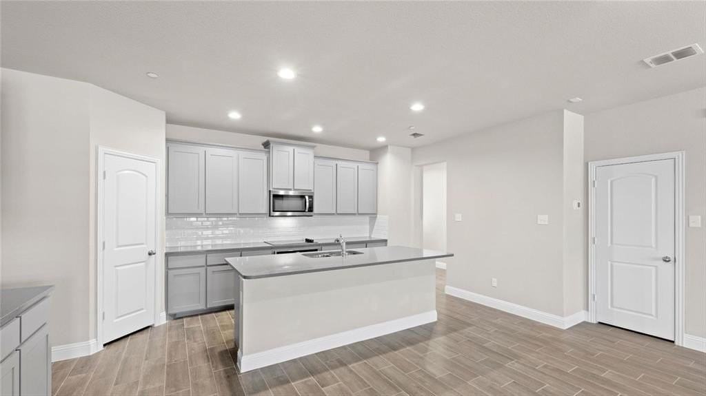 5968 Bursey Rd - Photo 6 of 24