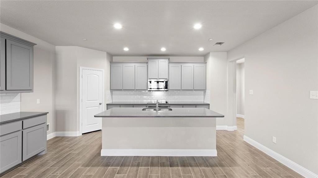 5968 Bursey Rd - Photo 7 of 24