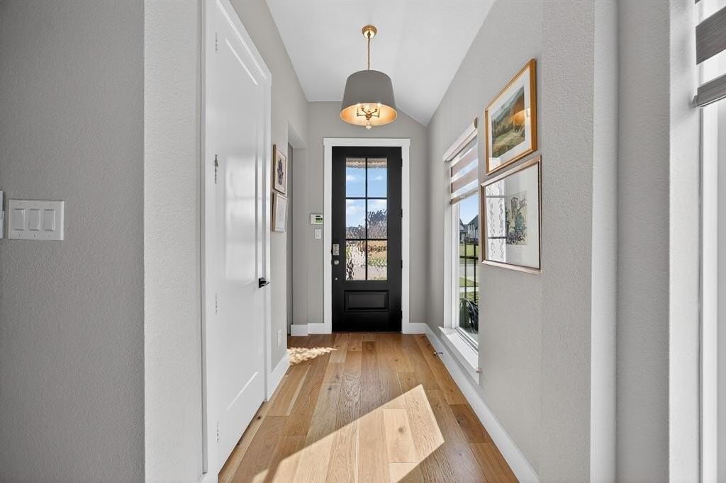 3944 Grayson Ln - Photo 5 of 28