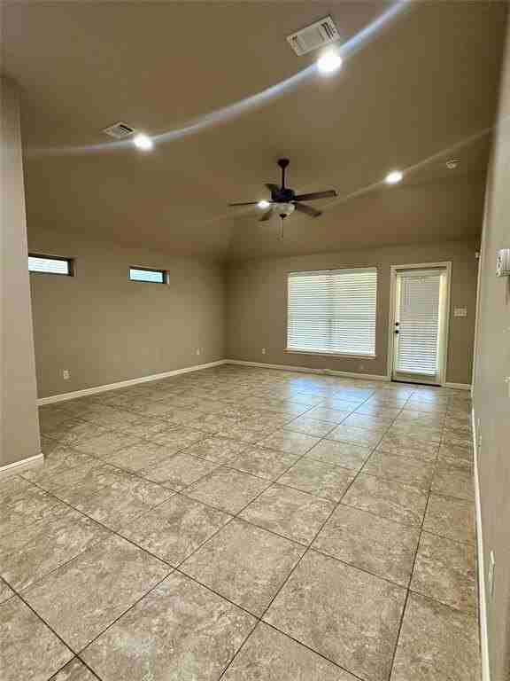 4502 Sapphire Ln - Photo 3 of 11