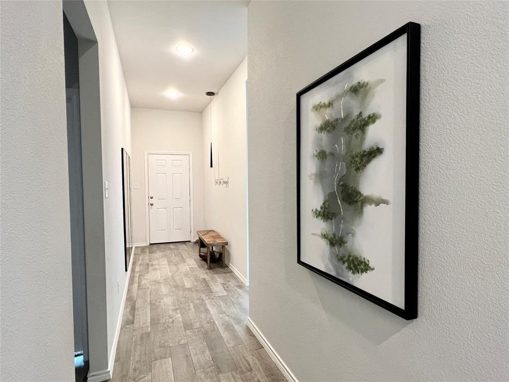 1916 Emilia Dr - Photo 6 of 35