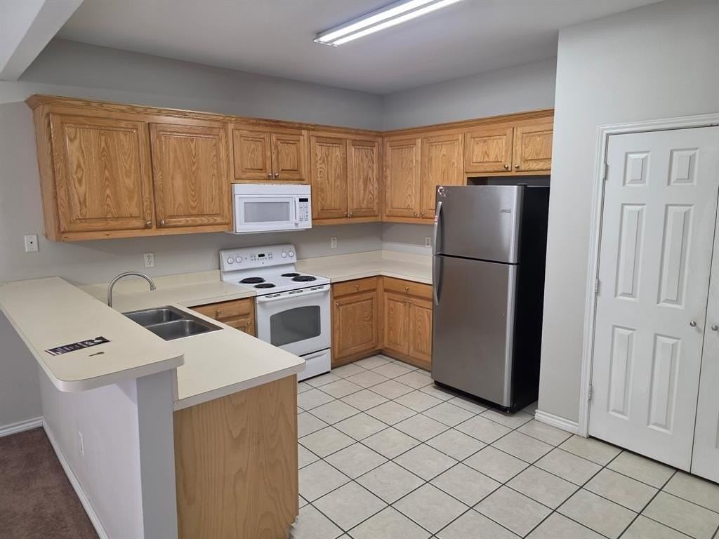 512 Harris St - Photo 3 of 11