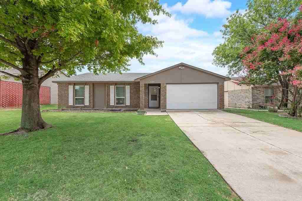 5317 Rutledge Ct - Photo 3 of 31